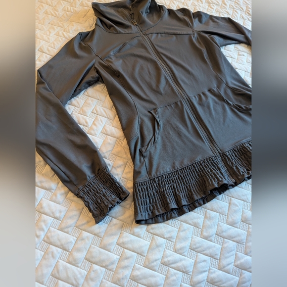 REI Athletic Jacket Women’s M Grey Ruffle High Neck Full Zip - Picture 3 of 11